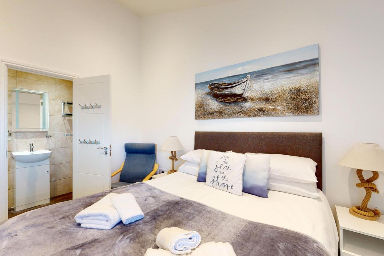 Crabbers' Wharf Aparthotel Portland Exterior foto