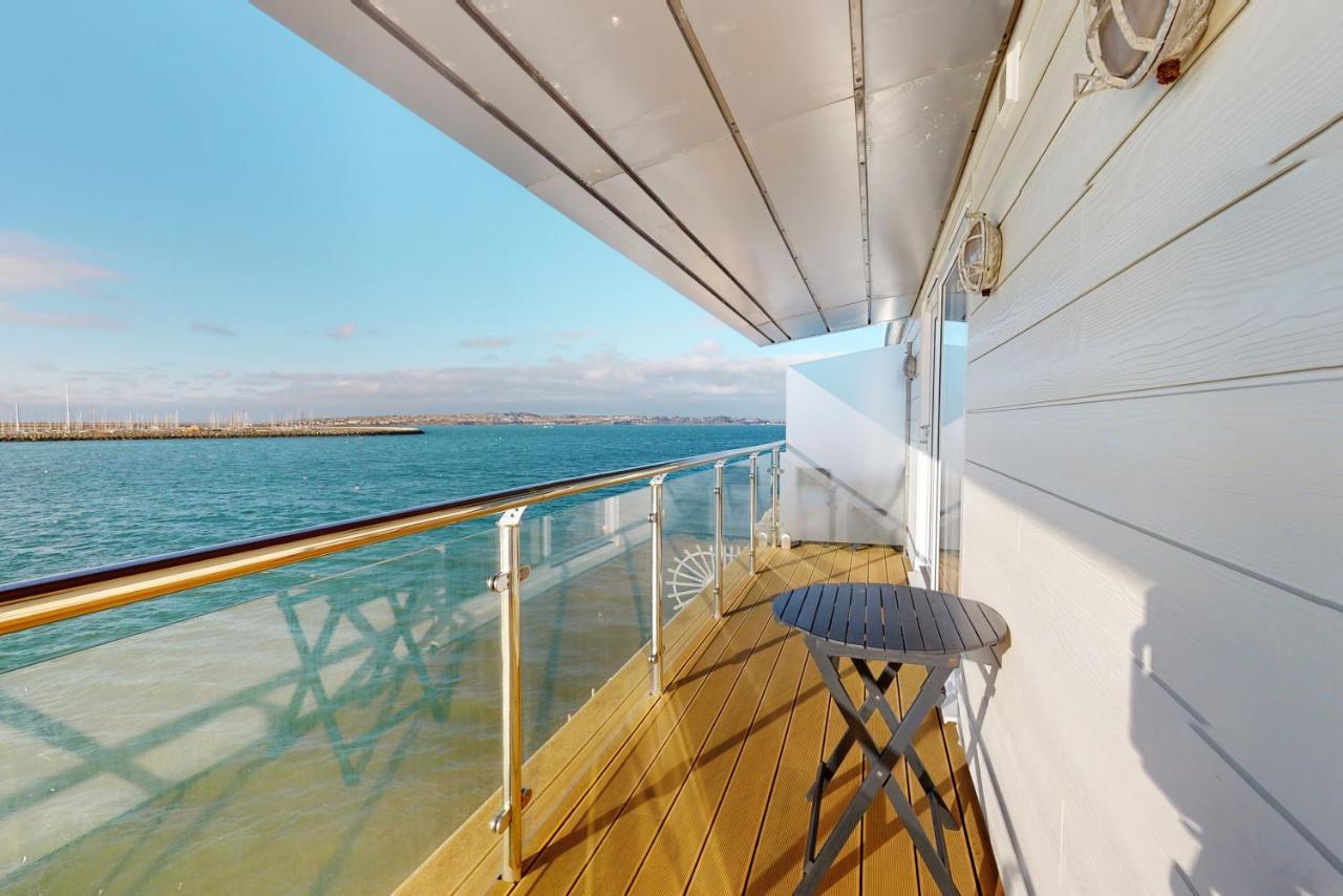 Crabbers' Wharf Aparthotel Portland Exterior foto